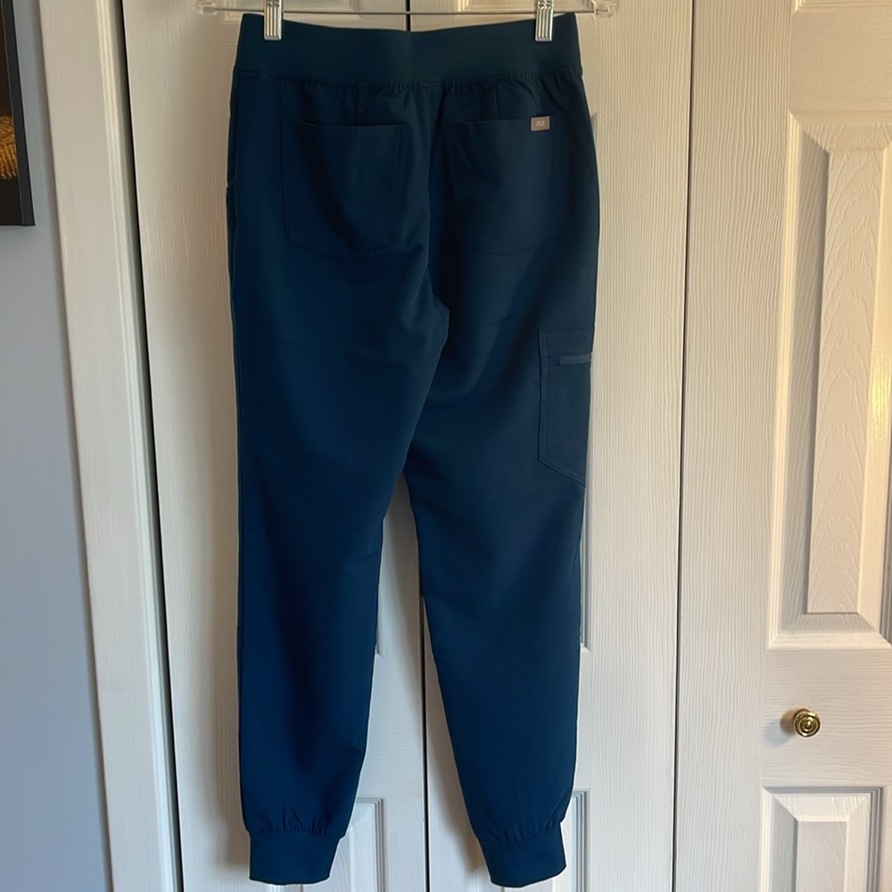 NWT FIGS Zamora Joggers - Picture 2 of 5
